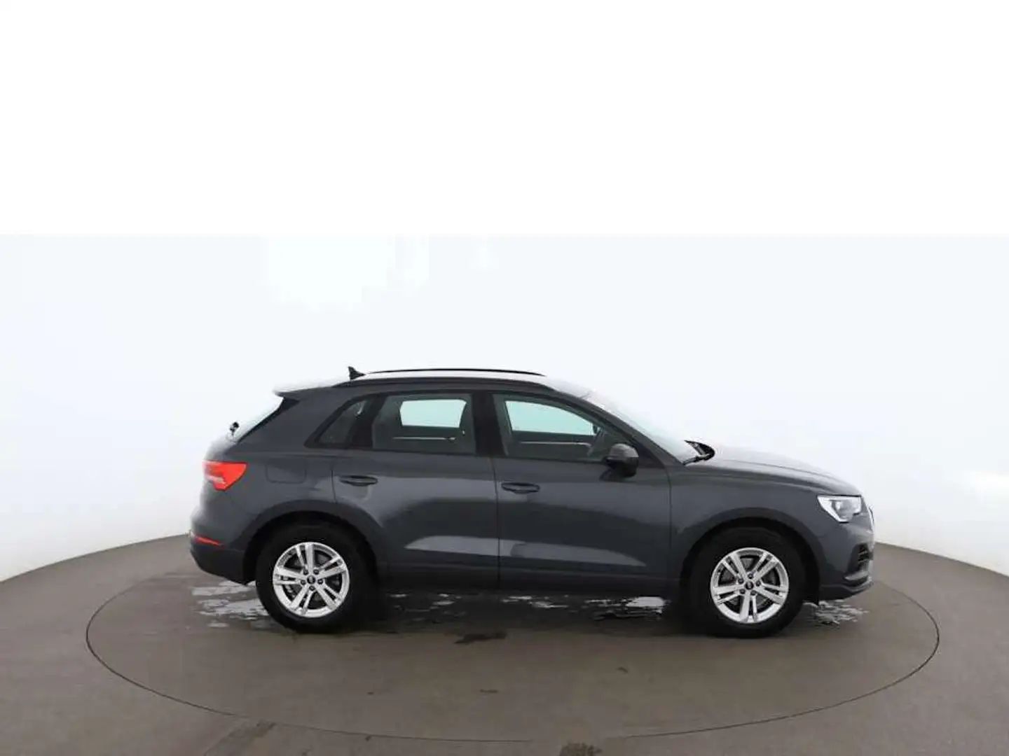 Audi Q3 35 TDI Aut LED NAVI LEDER SITZHZG TEMP R-CAM Grau - 2
