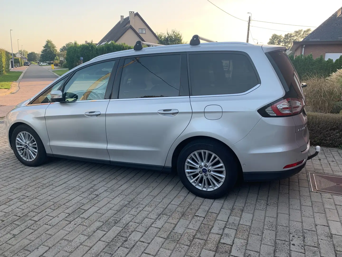 Ford Galaxy Galaxy 2.0 TDCi Aut. Titanium Argent - 1