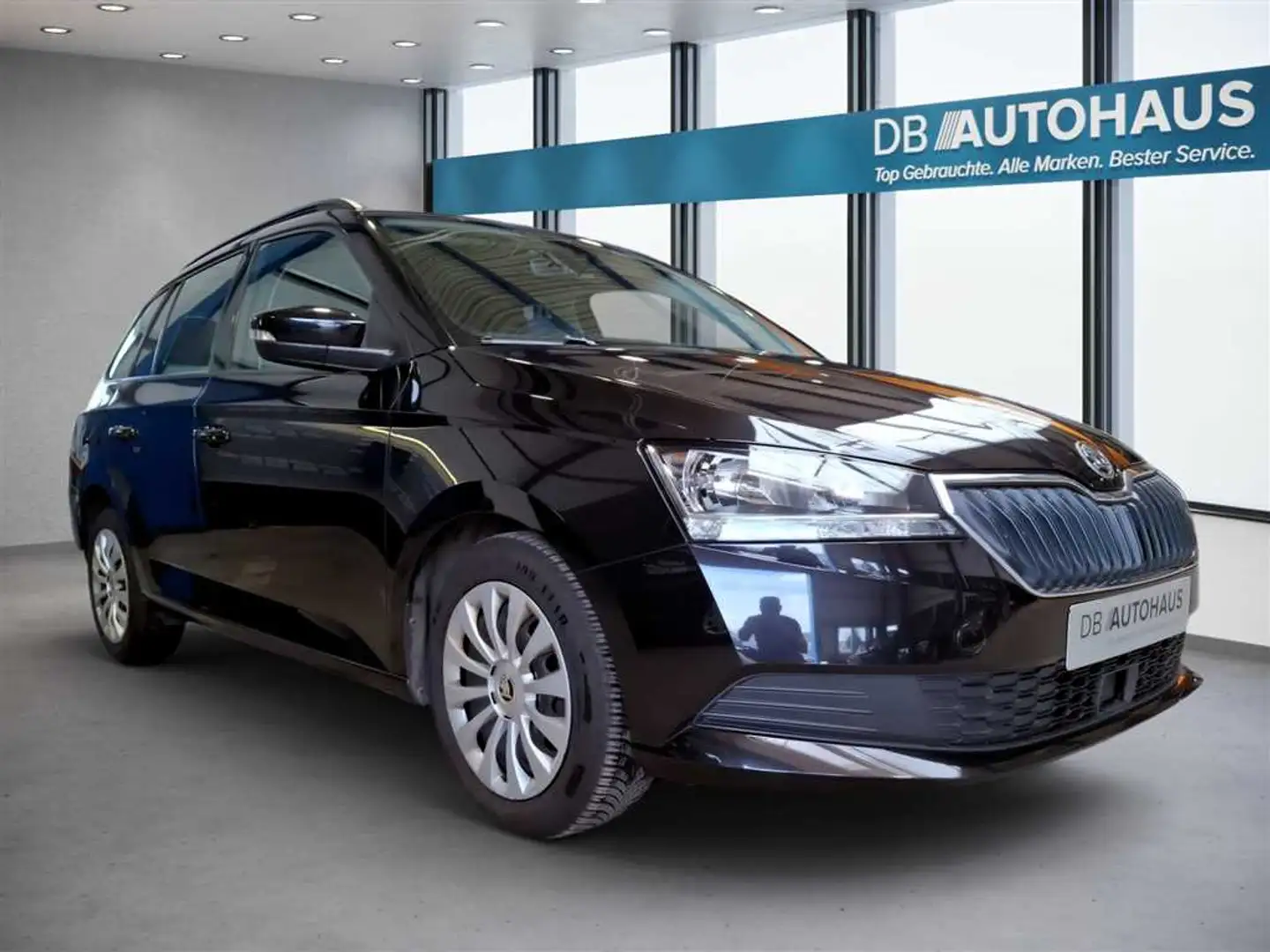 Skoda Fabia Ambition 1.0 TSI Schwarz - 2
