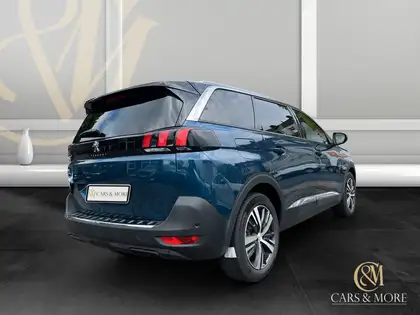Annonce voiture d'occasion Peugeot 5008 - CARADIZE