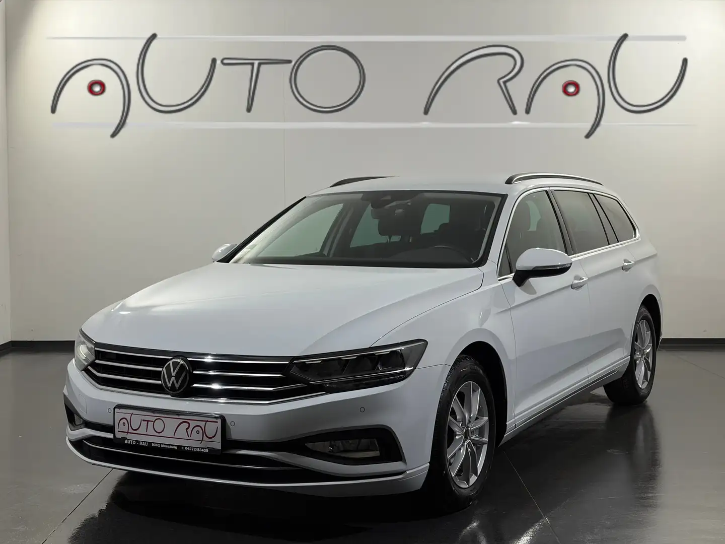 Volkswagen Passat Variant 2.0 TDI SCR Business DSG *LED*AHK*ACC* Weiß - 1
