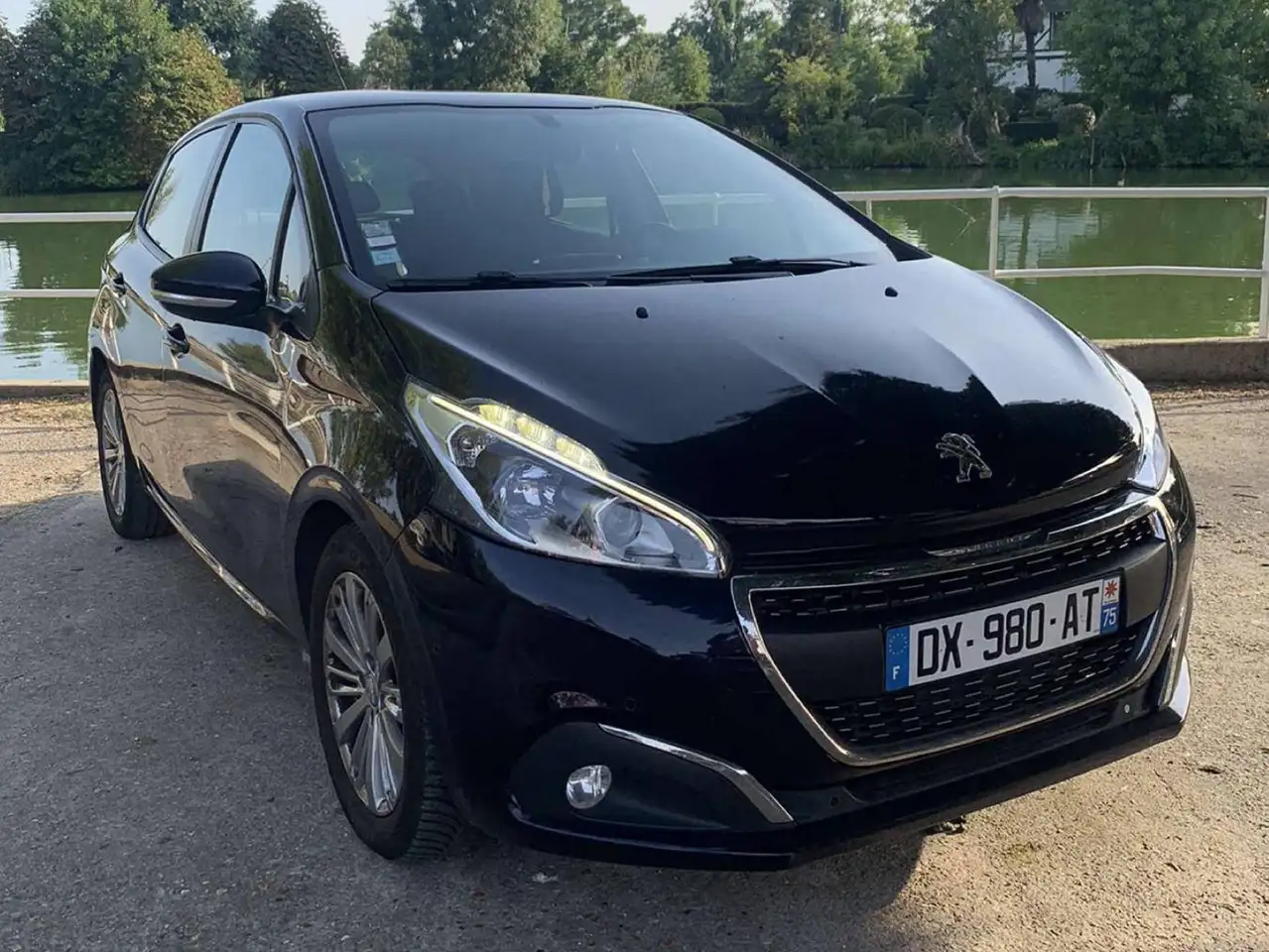 Peugeot 208 1.6 BlueHDi 75ch BVM5 Active