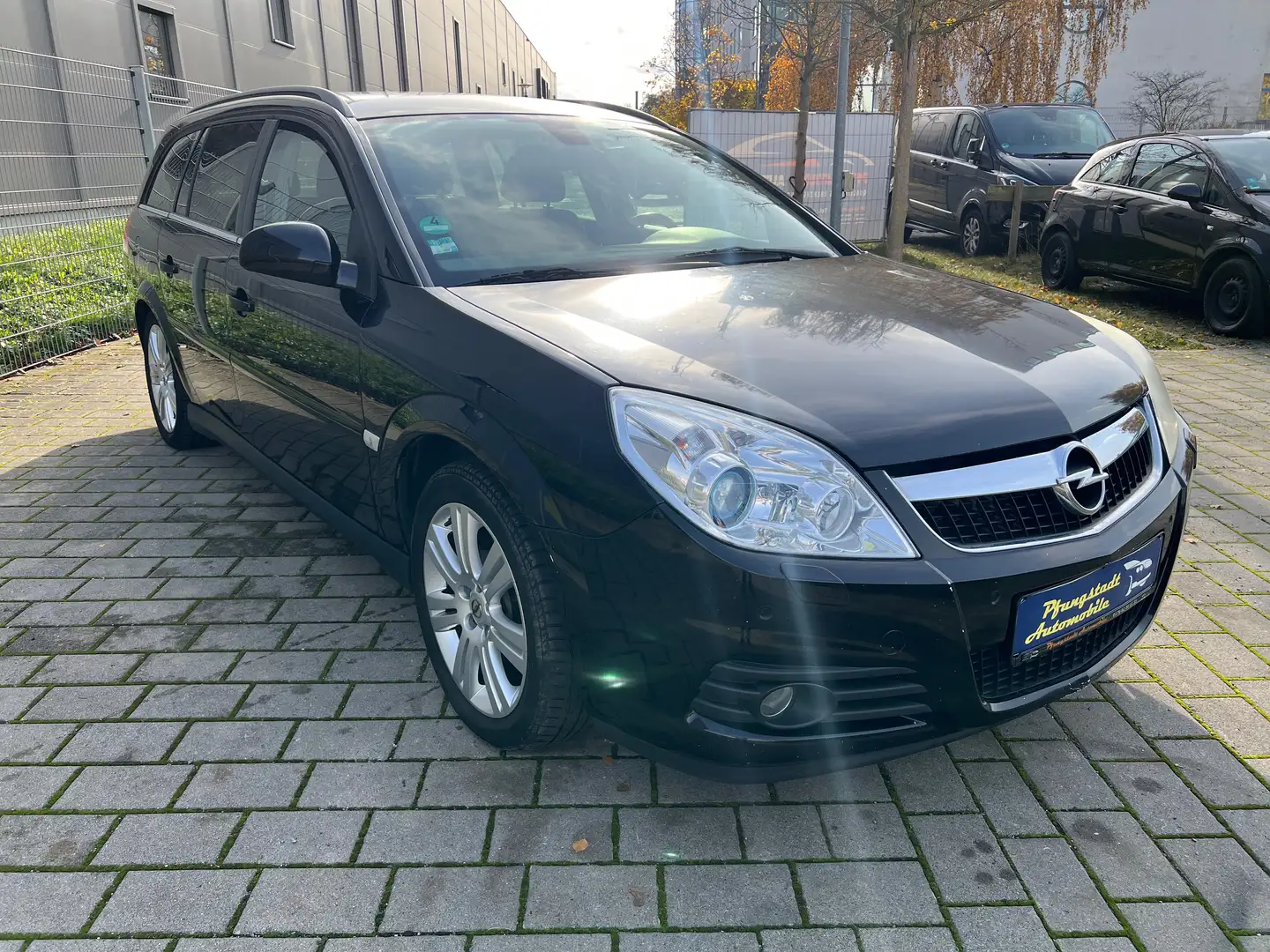 Opel Vectra Edition/1HAND/145217TKM/1,9Diesel/TÜV NEU/AHK Noir - 1
