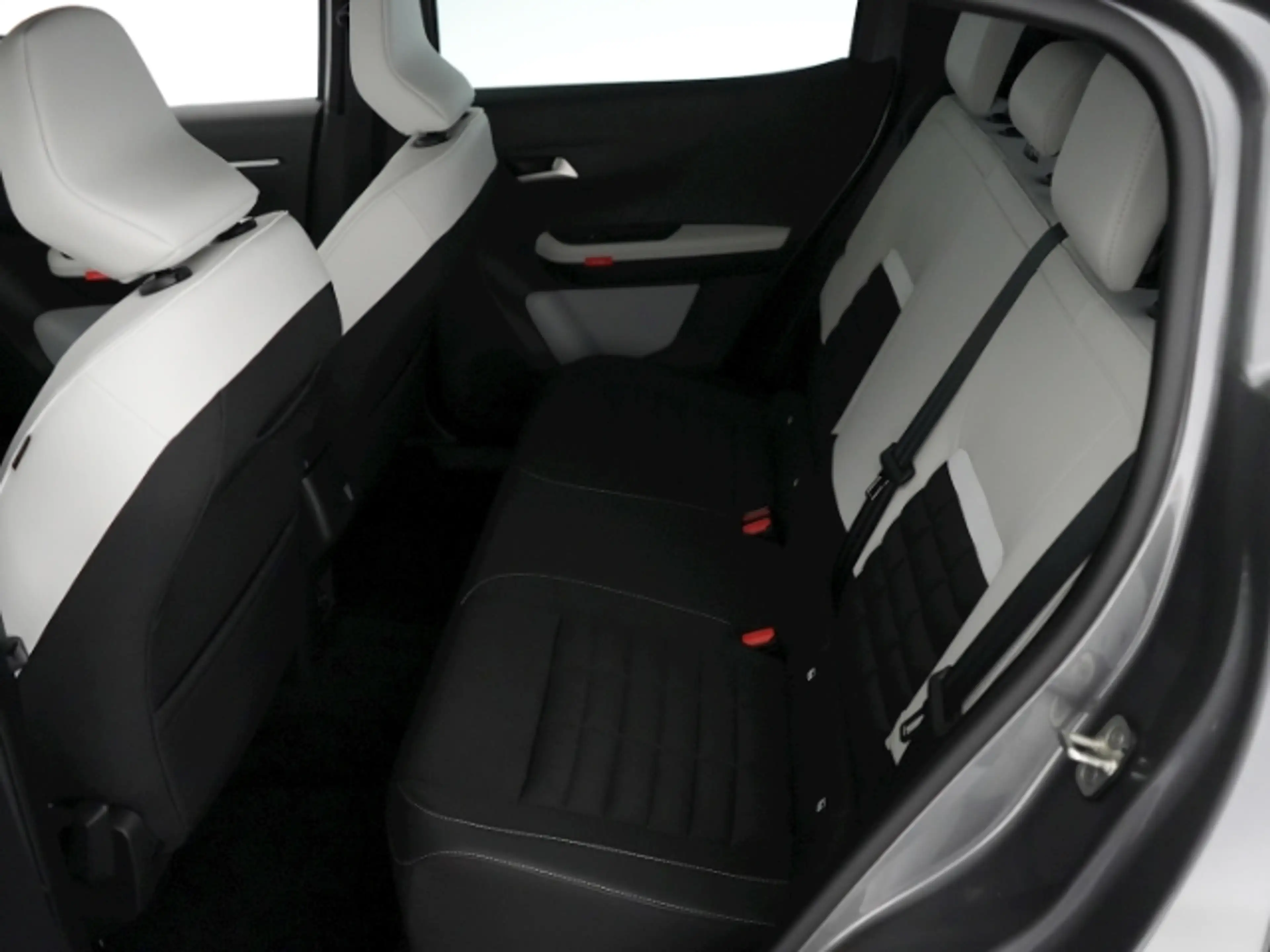 Citroen C3 Aircross HYBRID MAX eDCT+NAVI+RÜCKFAHRKAMERA+SITZHEIZUNG+LE — photo 10