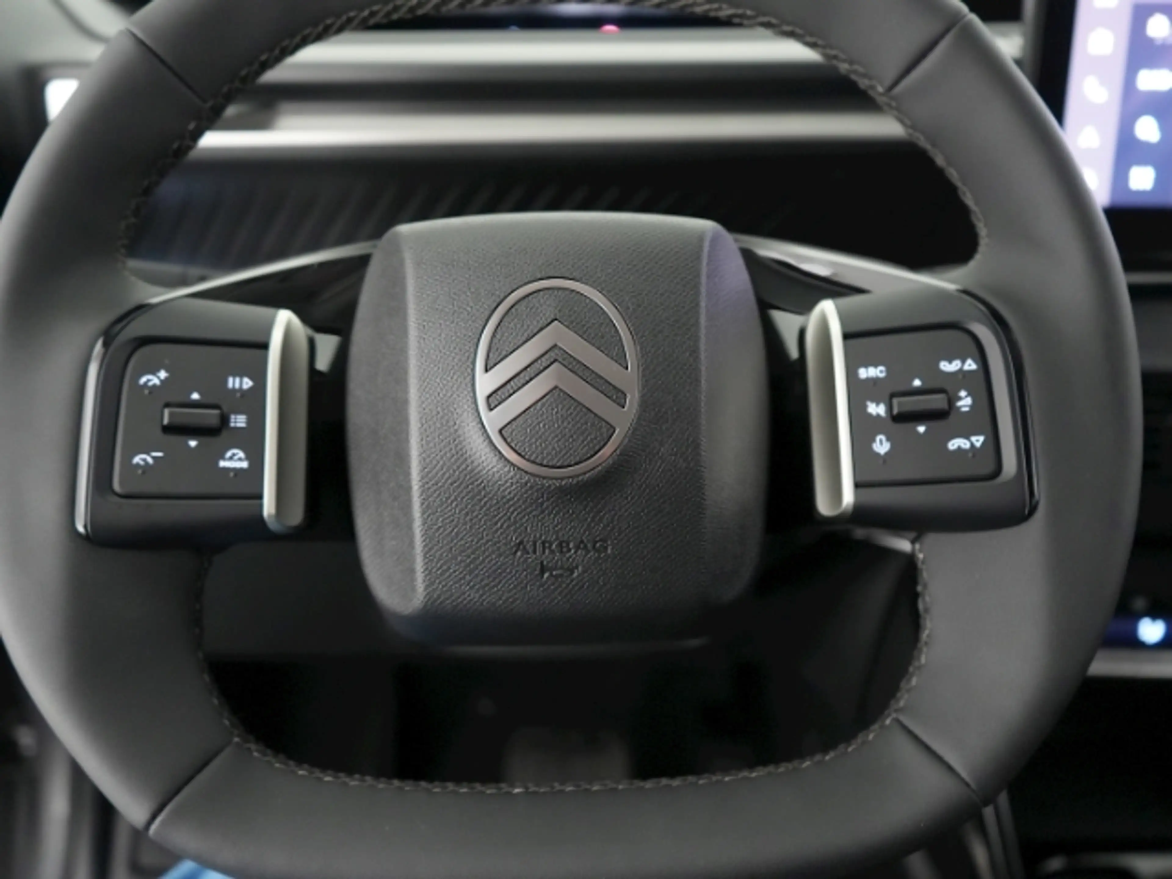 Citroen C3 Aircross HYBRID MAX eDCT+NAVI+RÜCKFAHRKAMERA+SITZHEIZUNG+LE — photo 15
