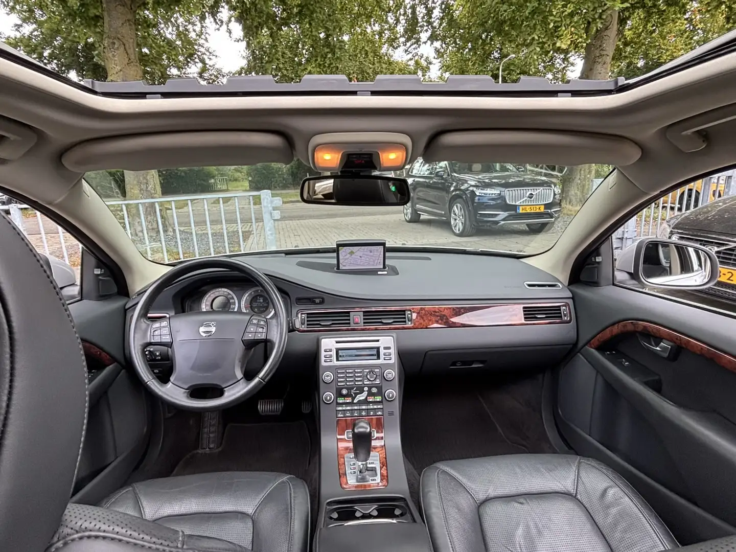 Volvo S80 4.4 V8 AWD Summum Schuifdak ACC Four-C BTW voordee Argent - 2