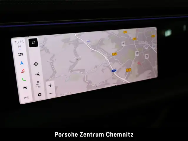 Porsche Macan view 15