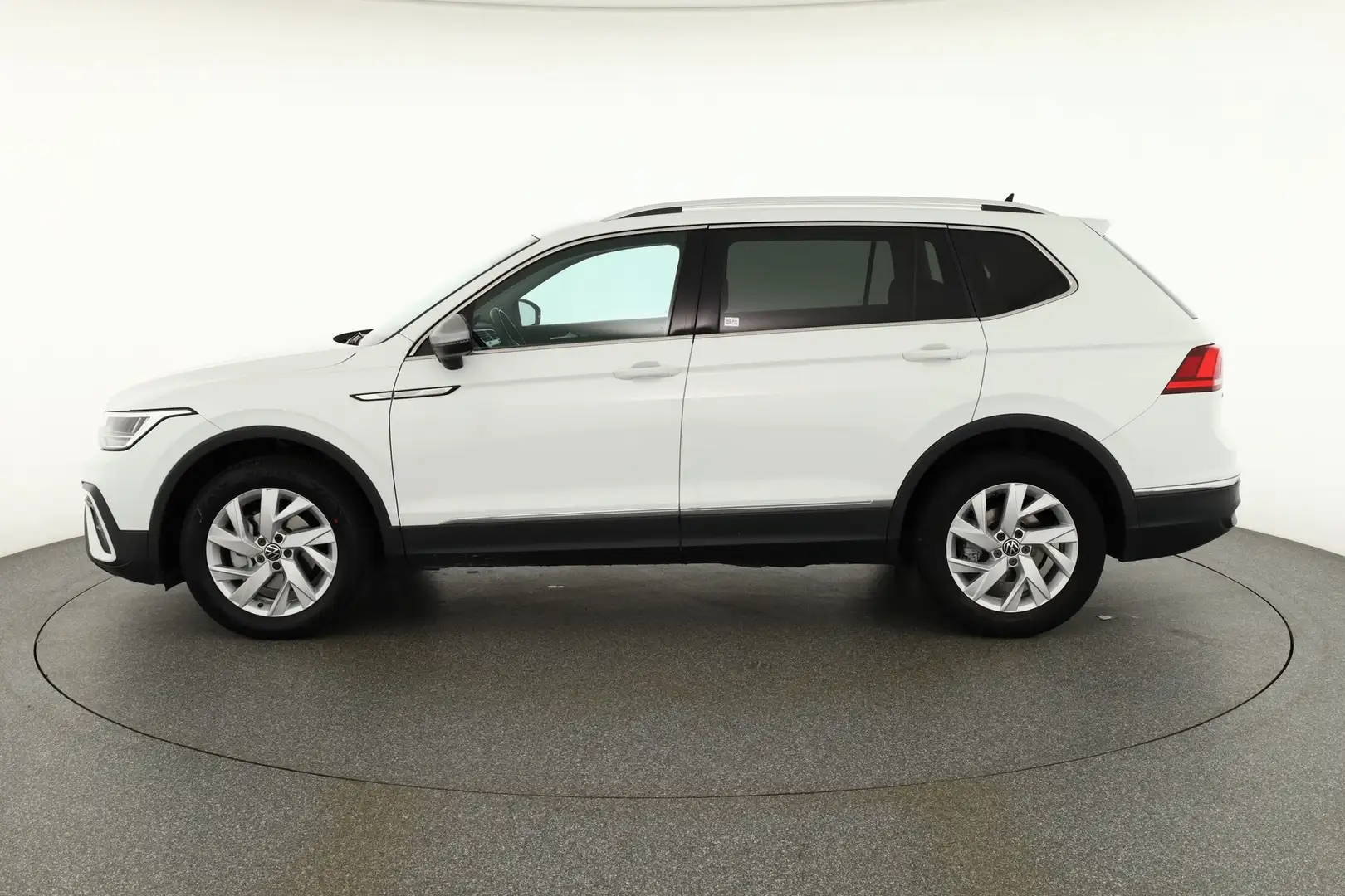 Volkswagen Tiguan Allspace 1.5 TSI Life LED 7-Sitzer AHK Weiß - 2