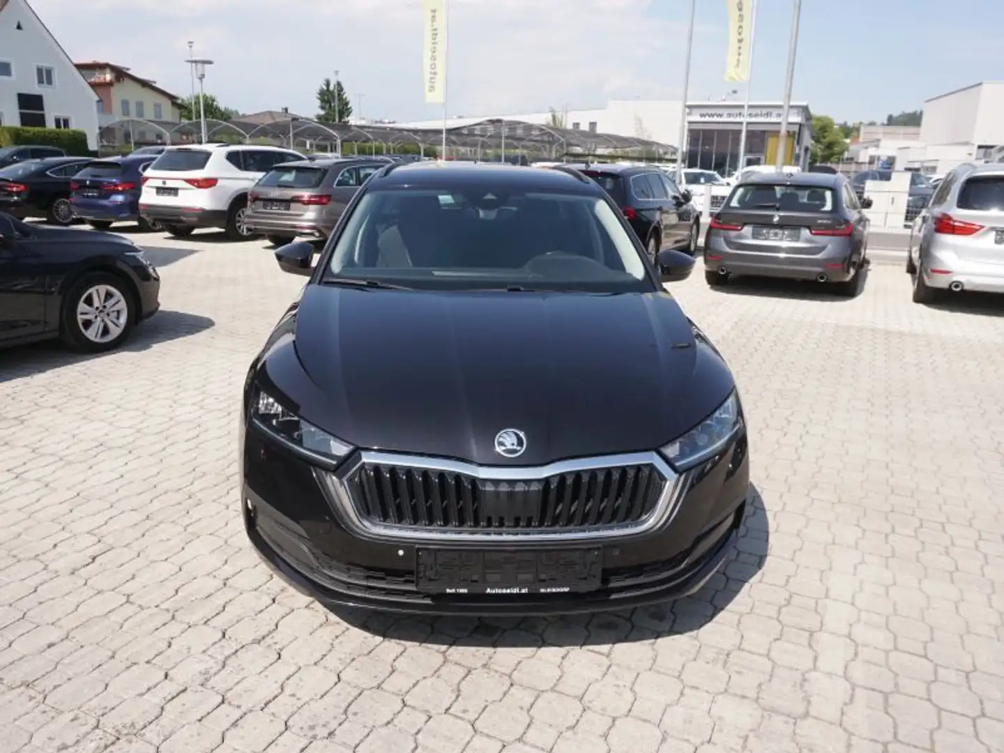 Skoda Octavia Combi 2,0 TDI Ambition DSG *VIRTUAL+NAVI+LED* Noir - 2