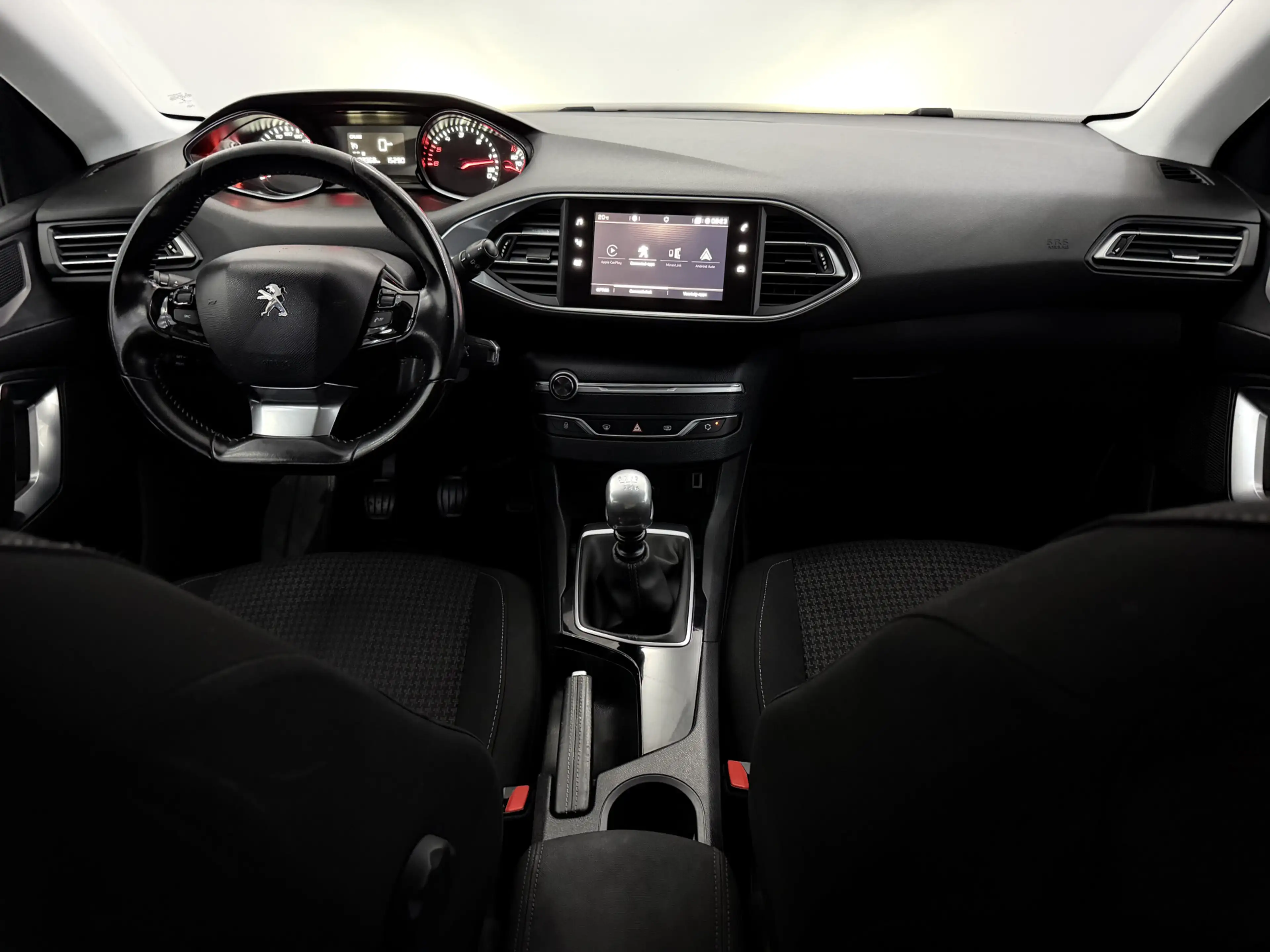 Peugeot 308 1.6 BlueHDi Blue Lease Executive Clima, Navi, A st — photo 3