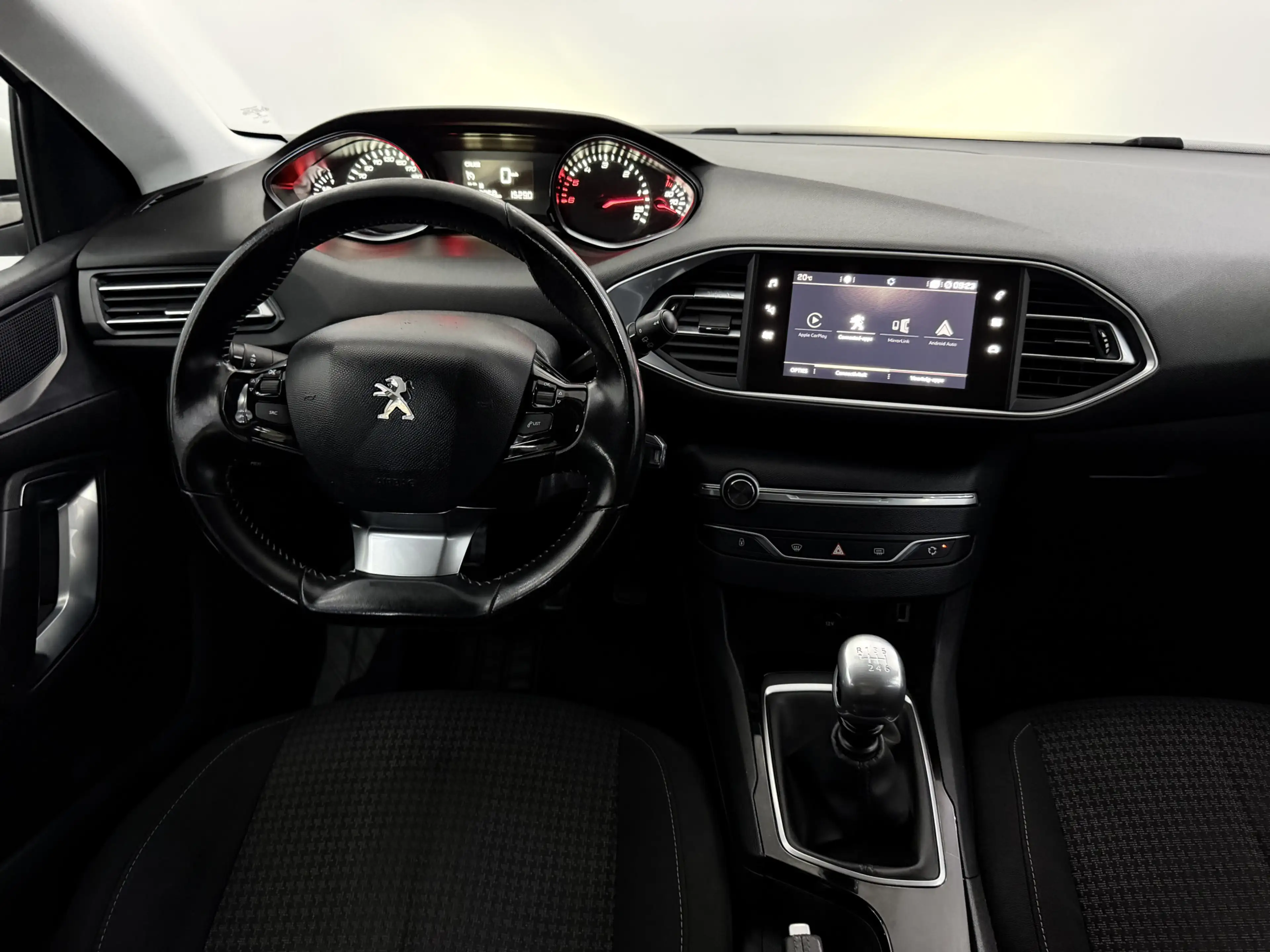 Peugeot 308 1.6 BlueHDi Blue Lease Executive Clima, Navi, A st — photo 11