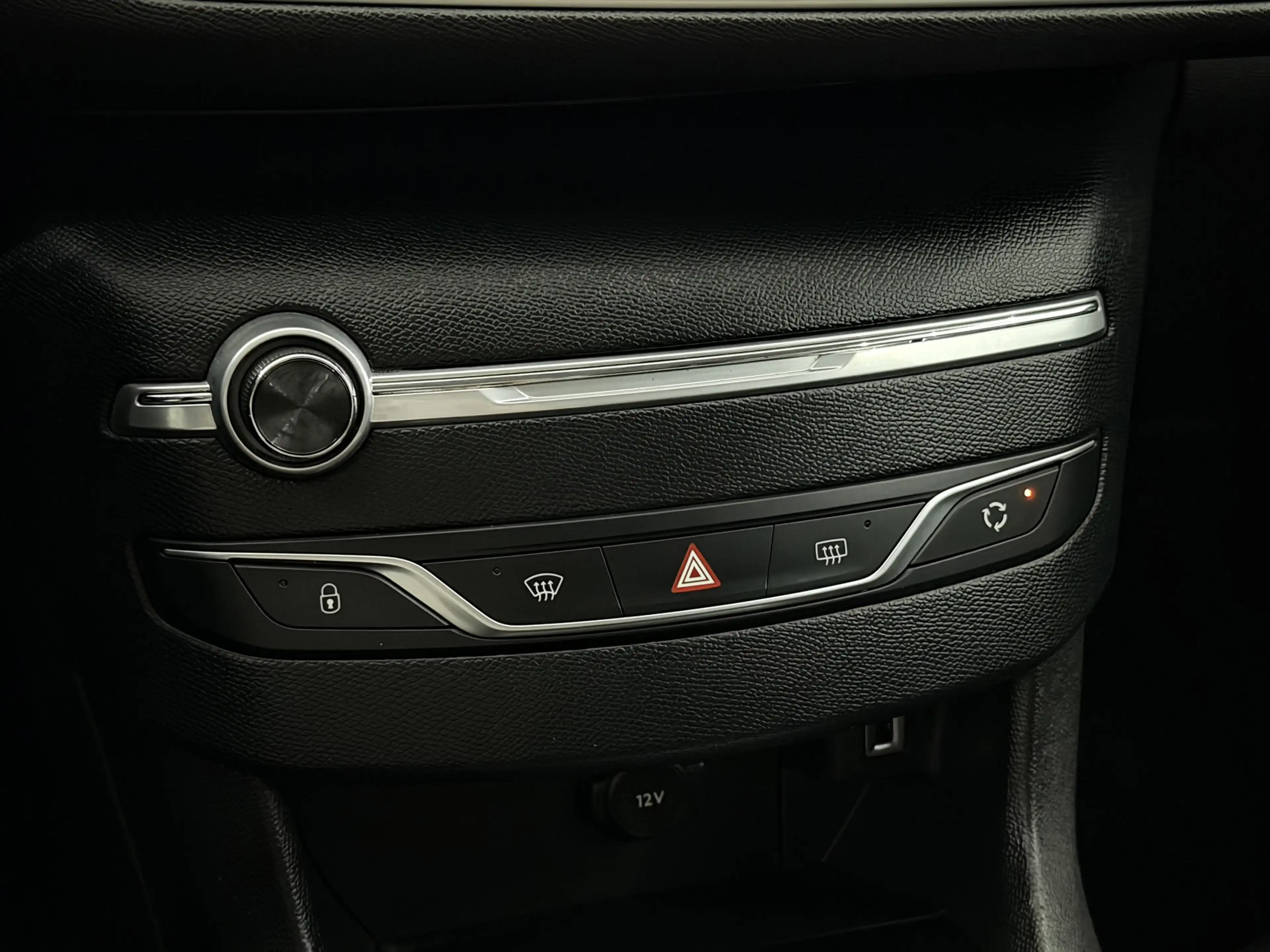 Peugeot 308 1.6 BlueHDi Blue Lease Executive Clima, Navi, A st — photo 14
