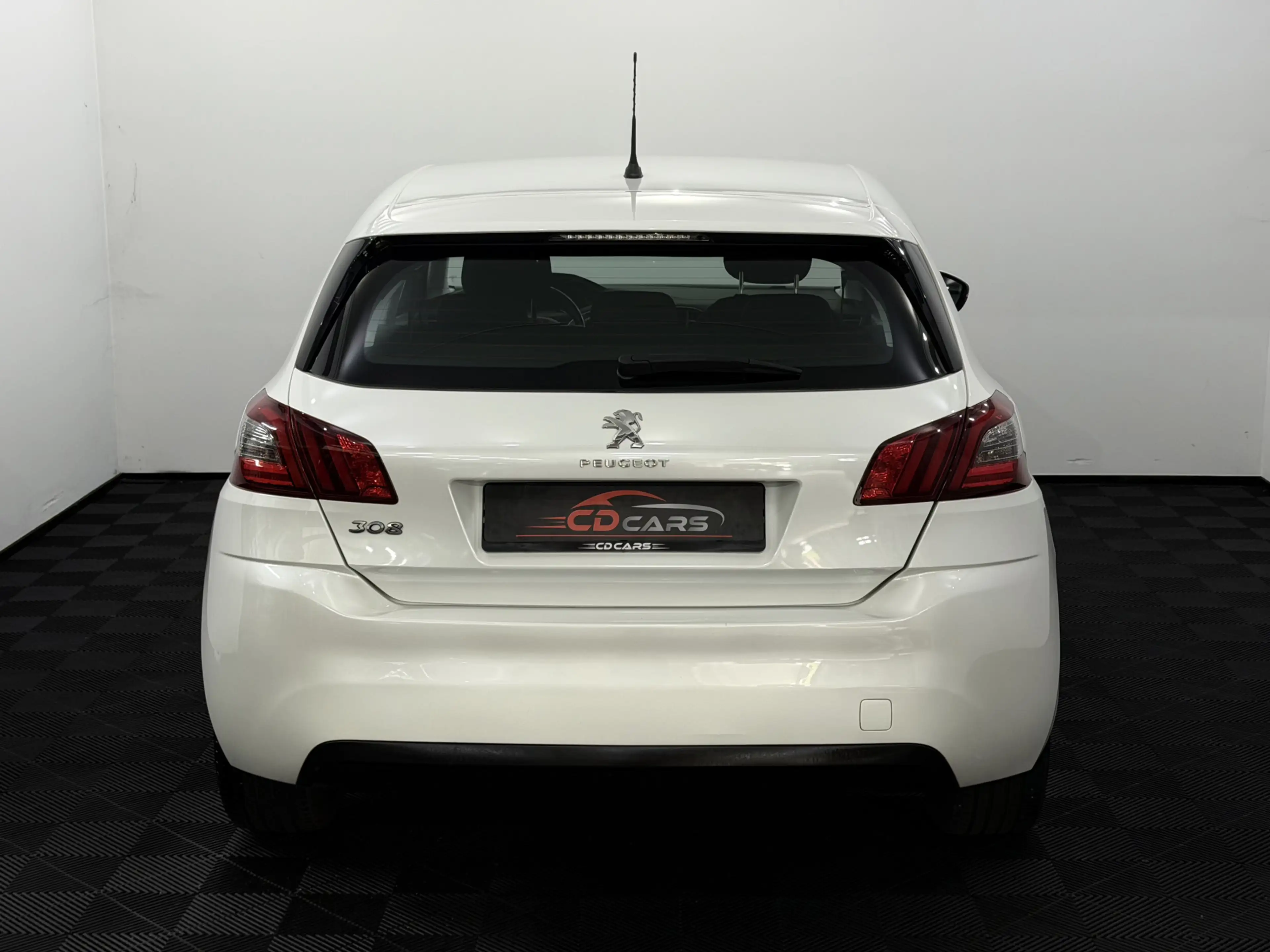Peugeot 308 1.6 BlueHDi Blue Lease Executive Clima, Navi, A st — photo 5