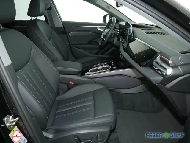 Audi A6 view 7