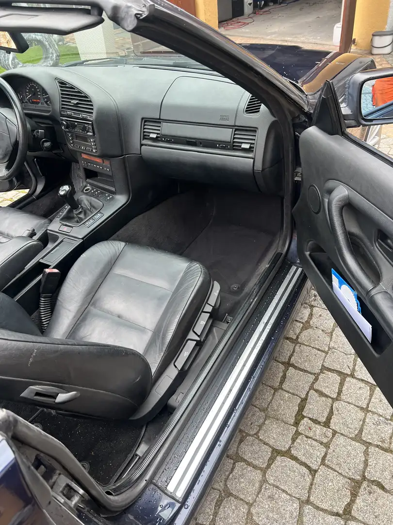 BMW 328 328i Sport Edition - 1