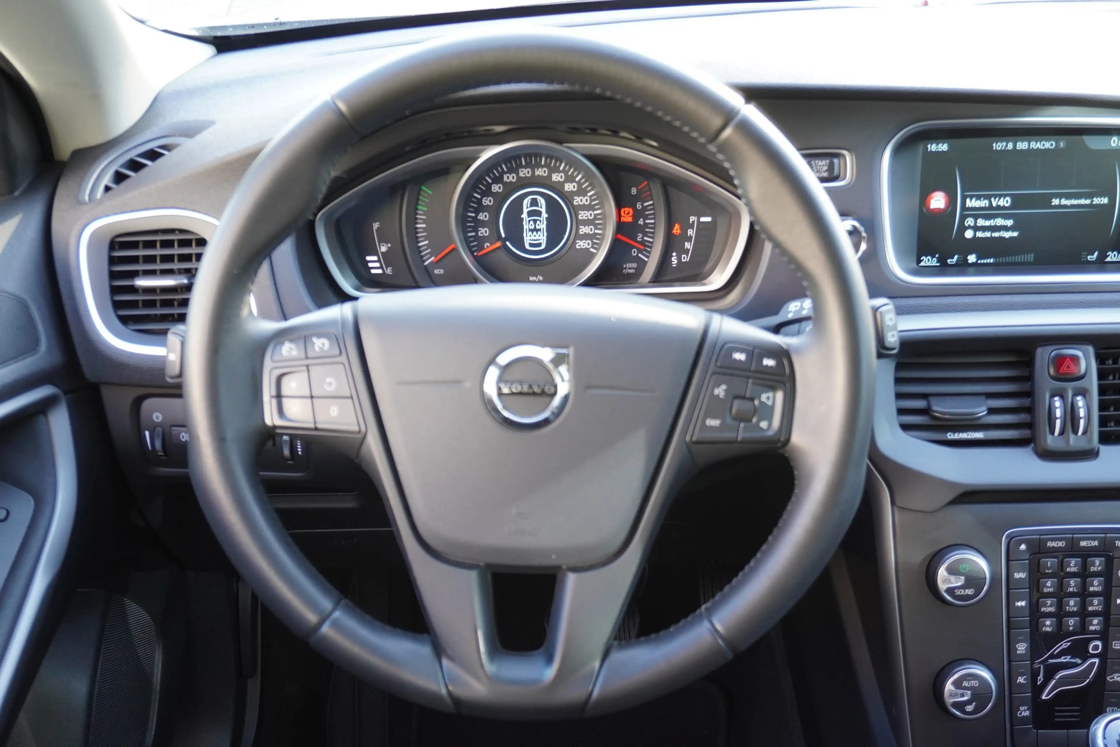 Volvo V40 1.5 Kinetic Navi Totwinkel Tempomat Kamera PD — photo 13