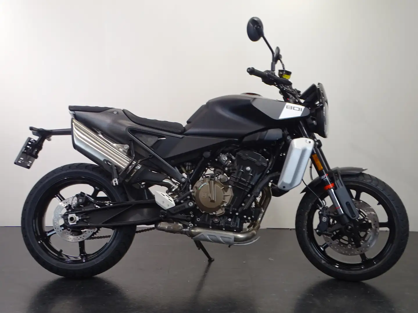 Husqvarna Svartpilen 801 Zwart - 1
