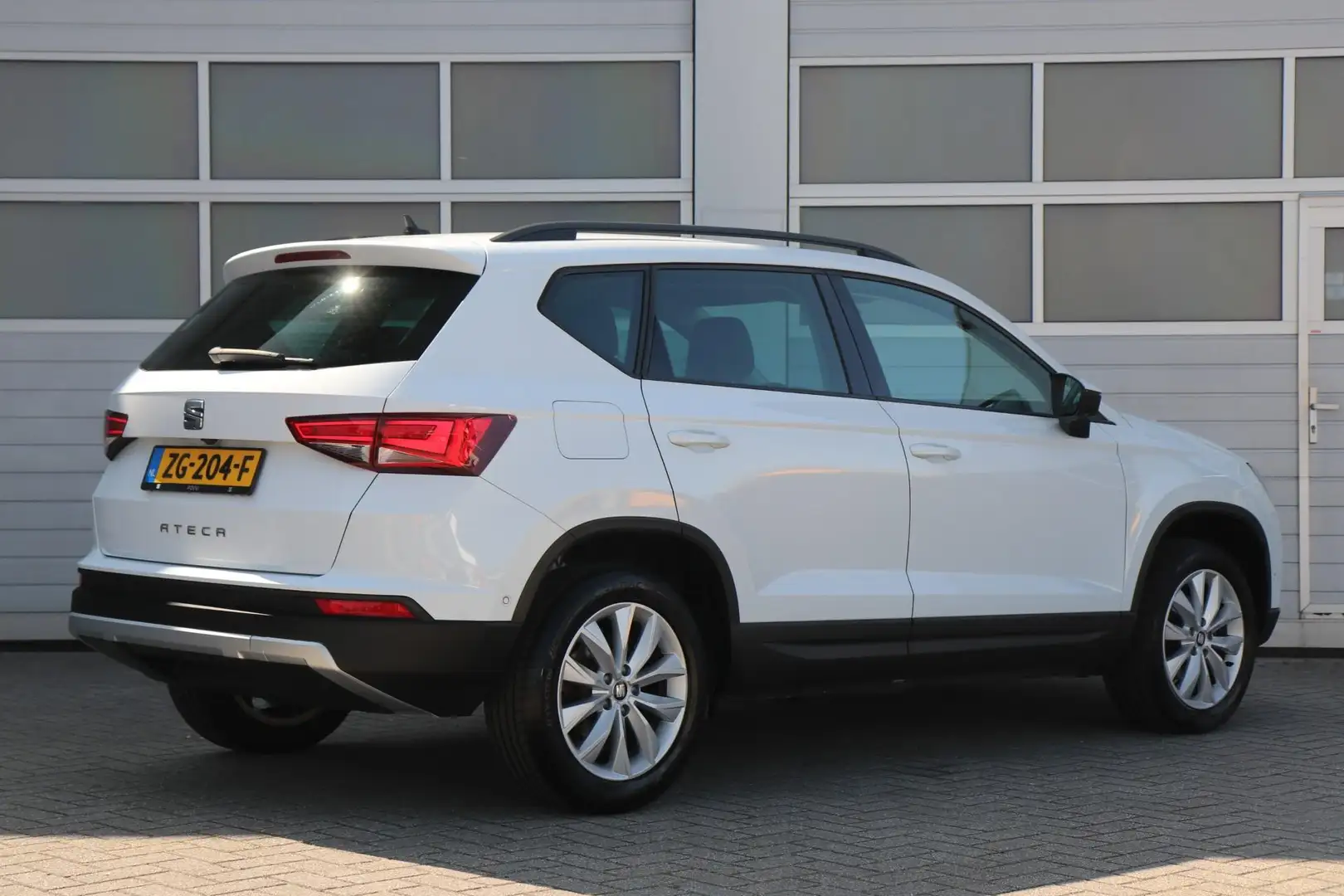 SEAT Ateca 1.0 TSI 115pk Style Business Intense | Navigatie | Wit - 2