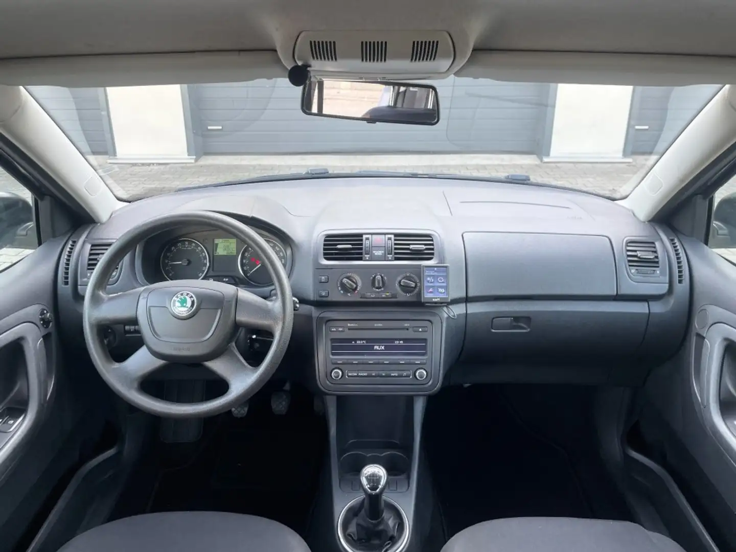 Skoda Fabia 1.2 TDI Greenline Gris - 2