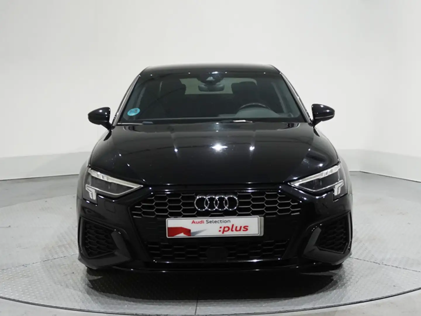 Audi A3 Sedán 30TDI S line Negro - 2