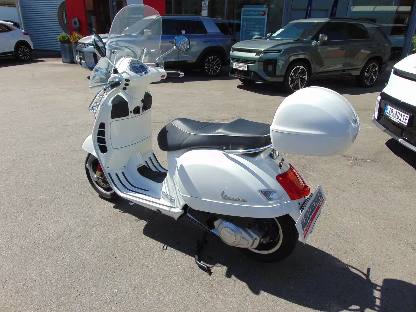 Vespa 125 Super GTS i.e. 125 Blanc - 1