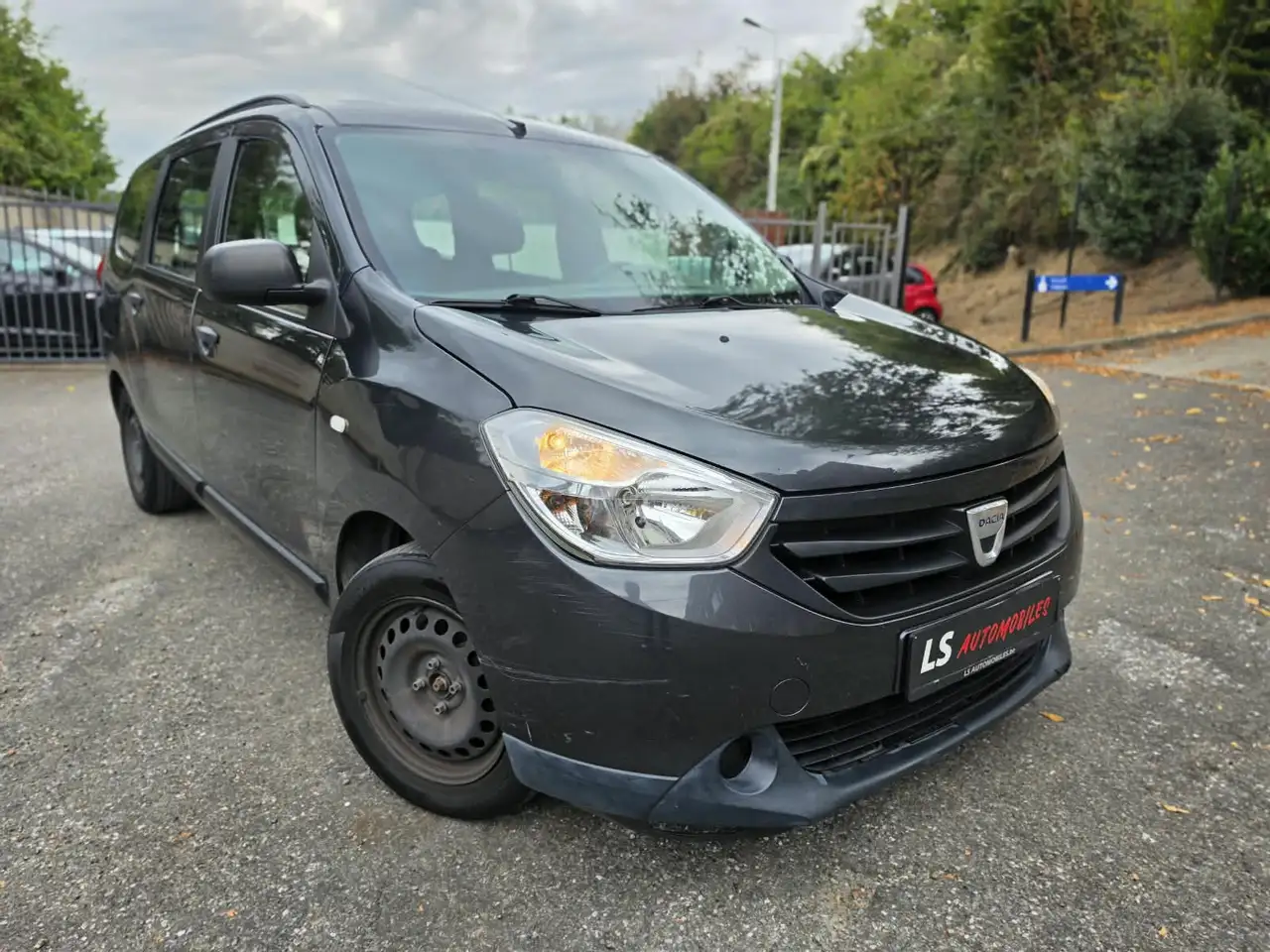 Dacia Lodgy
