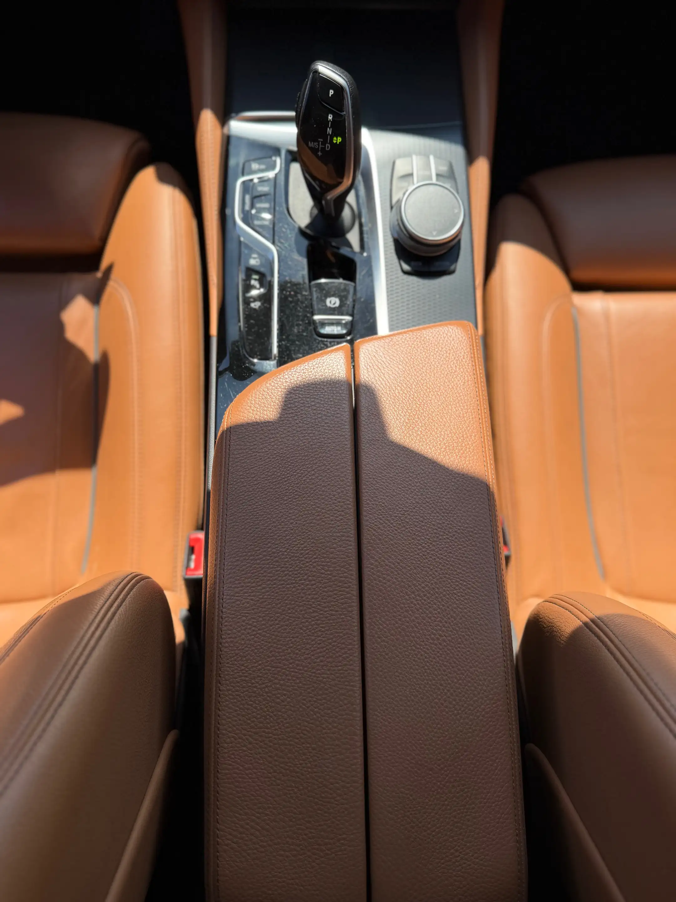 BMW 545 545eXAS PHEV — photo 6