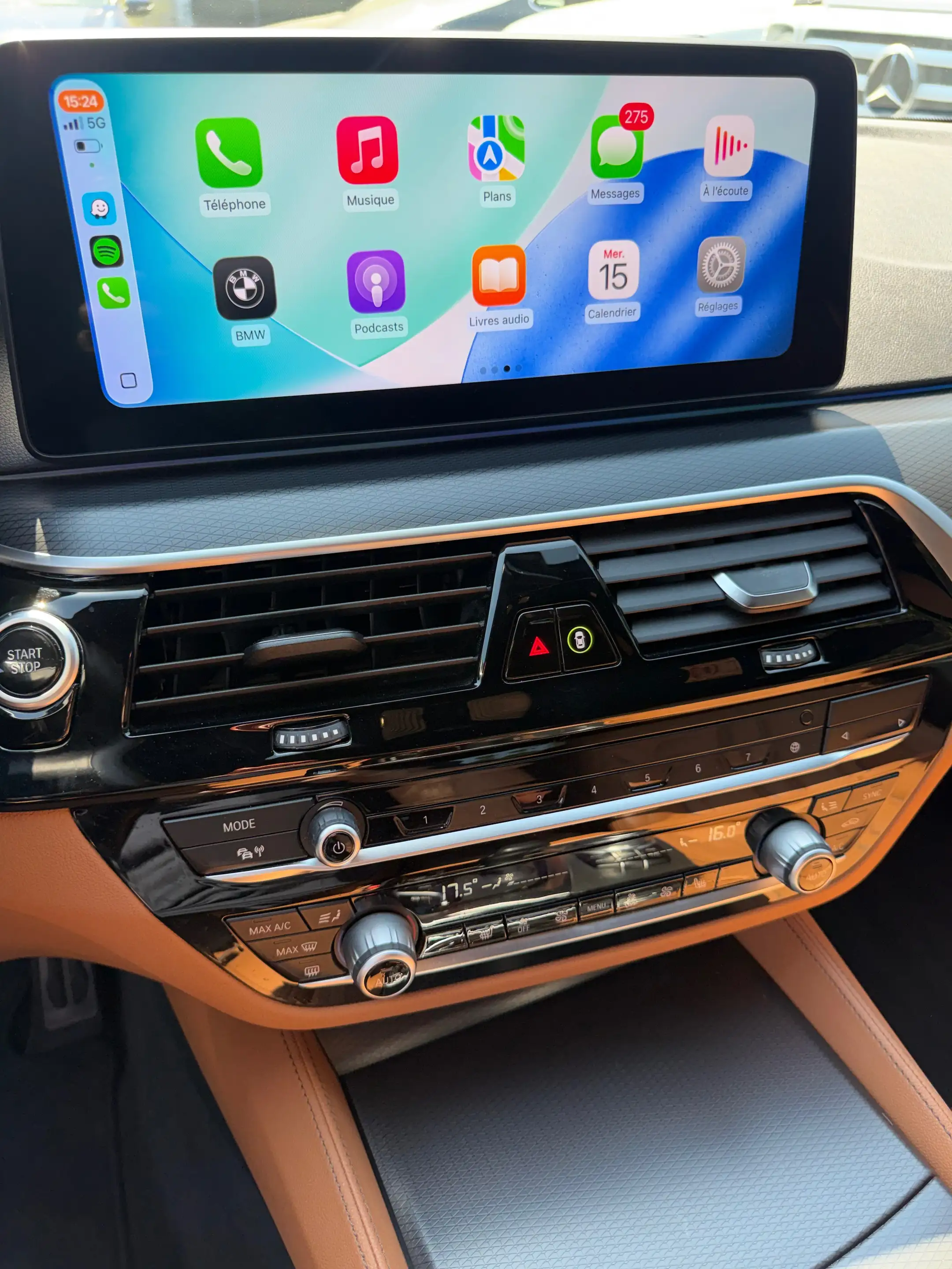 BMW 545 545eXAS PHEV — photo 11