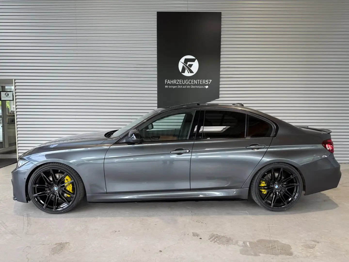 BMW 335 i M3 OPTIK/360°/HIFI/OLED/HUD/PDC/RFK Grau - 2