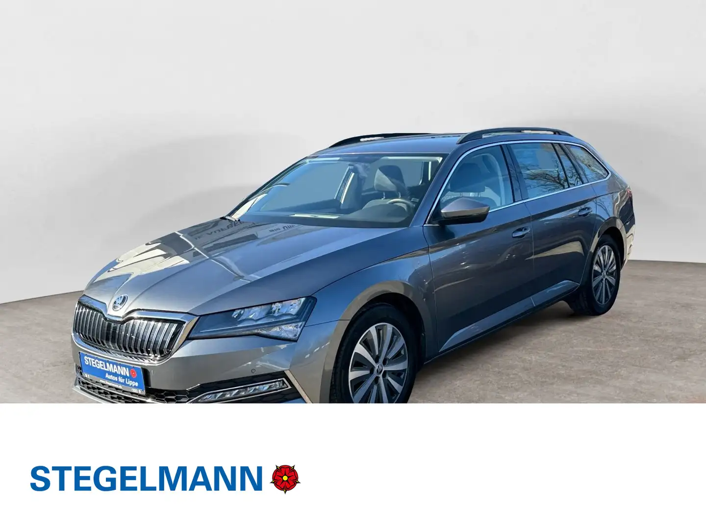 Skoda Superb Combi 1.4 e TSI DSG Ambition iV Grau - 1