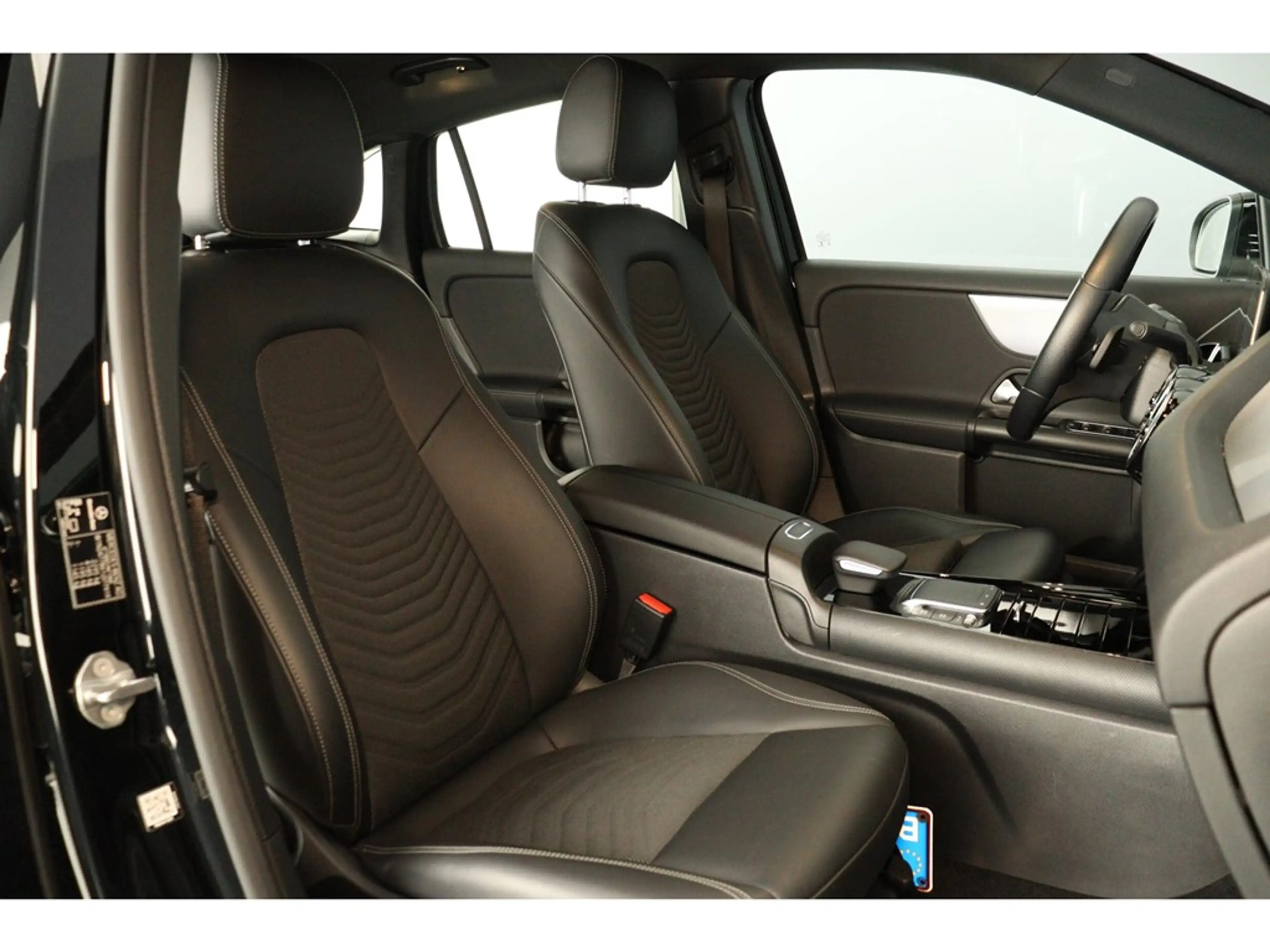 Mercedes-Benz GLA 250 e 218pk DCT Pack Business — photo 11