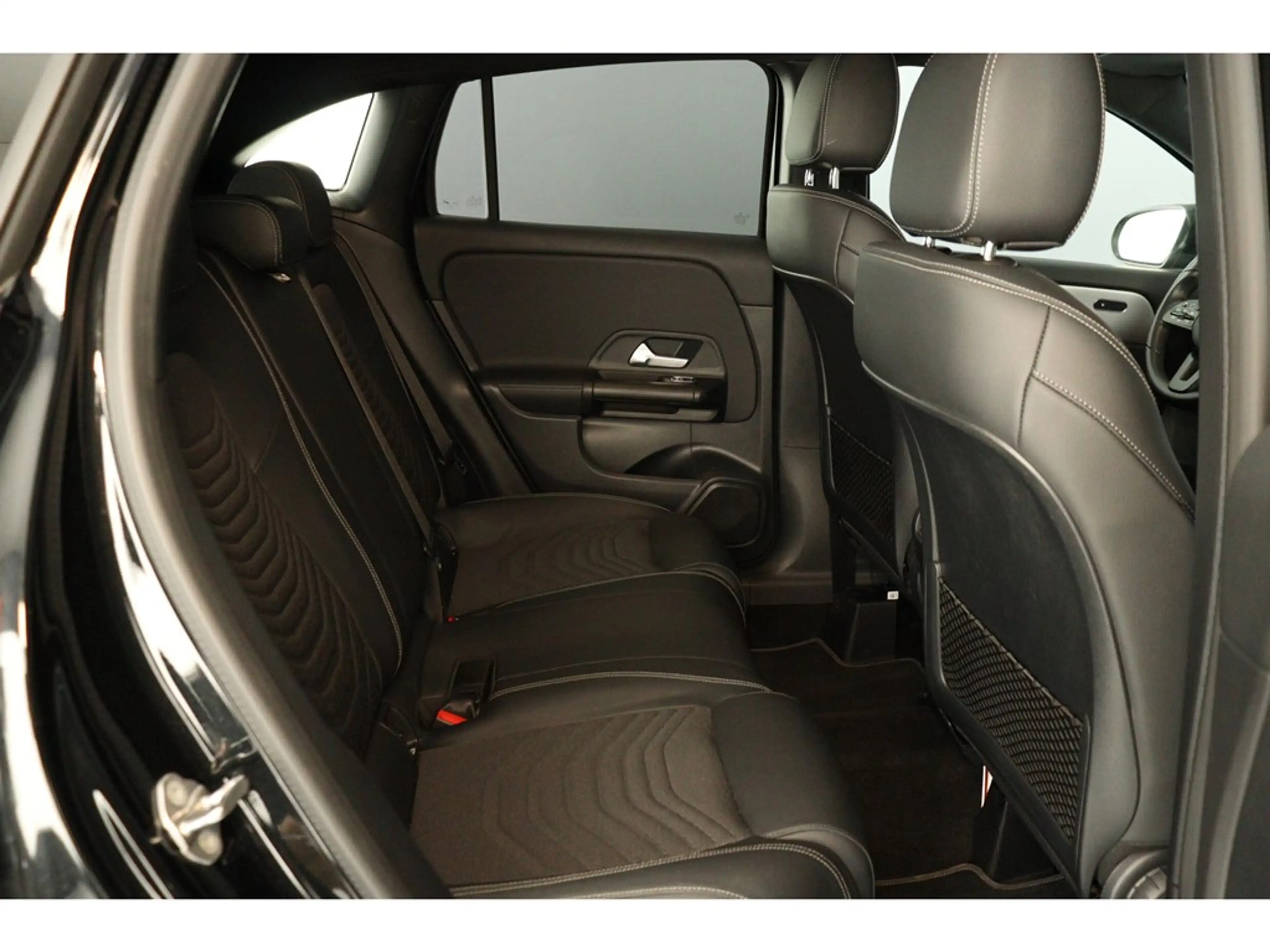 Mercedes-Benz GLA 250 e 218pk DCT Pack Business — photo 12