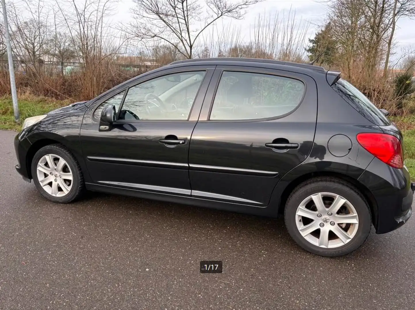 Peugeot 207 207 1.6 VTi XS Pack Panoramadak Zwart - 1