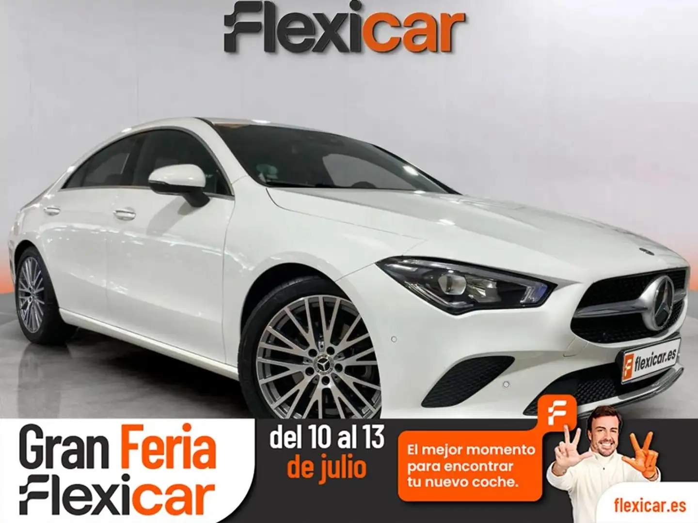 Mercedes-Benz CLA 200 Amarillo - 1
