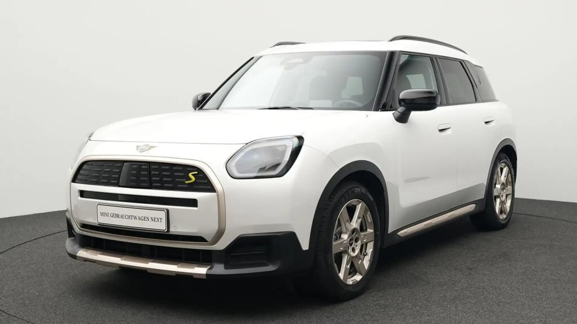 MINI Countryman SE All4 Favoured Trim Weiß - 1