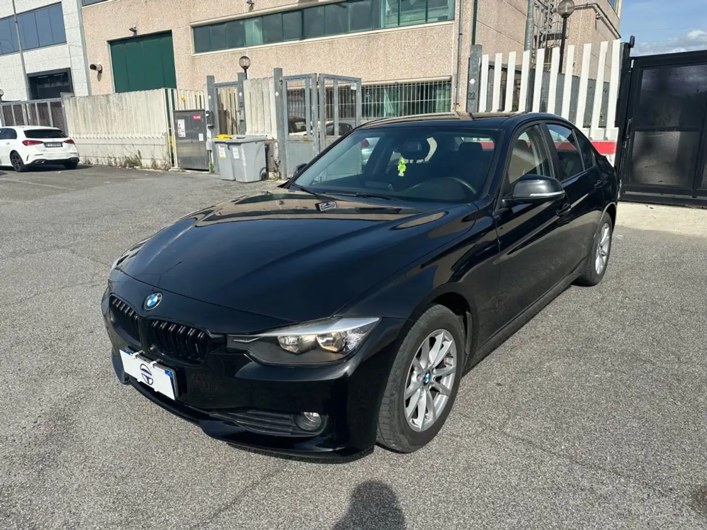 BMW 316 d 2.0 116CV cat Negro - 1