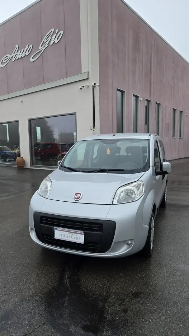 Fiat Qubo Qubo 1.4 8v natural power Dynamic 70cv E6 Plateado - 1