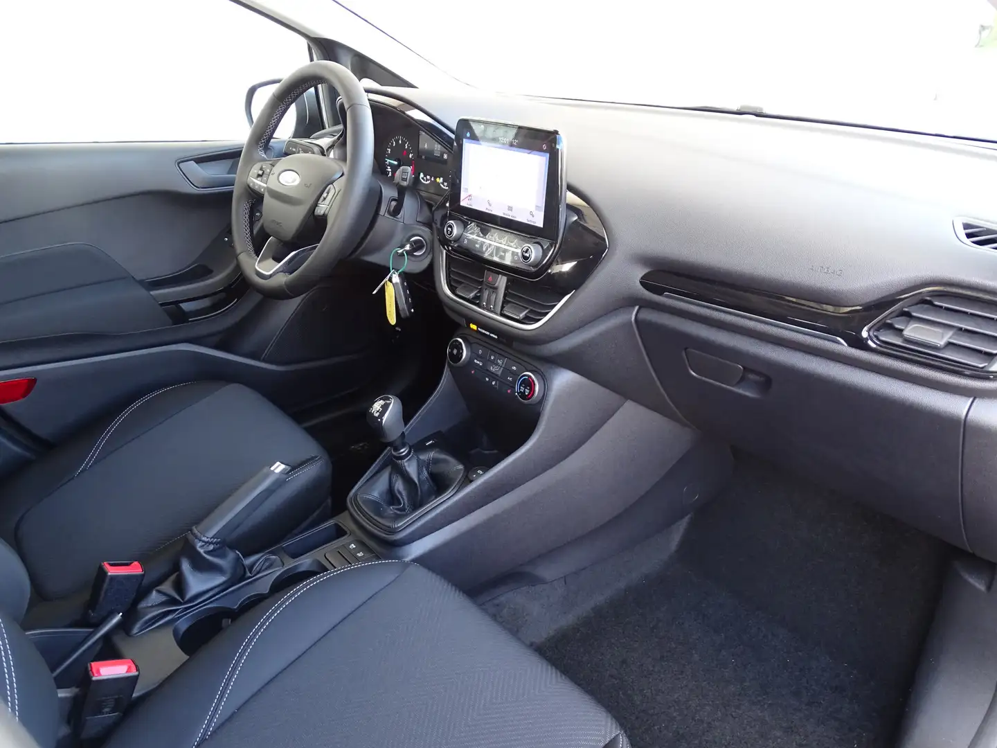 Ford Fiesta 1.0 Turbo 100pk Connected | Winter Pack | Cruise C Grijs - 2