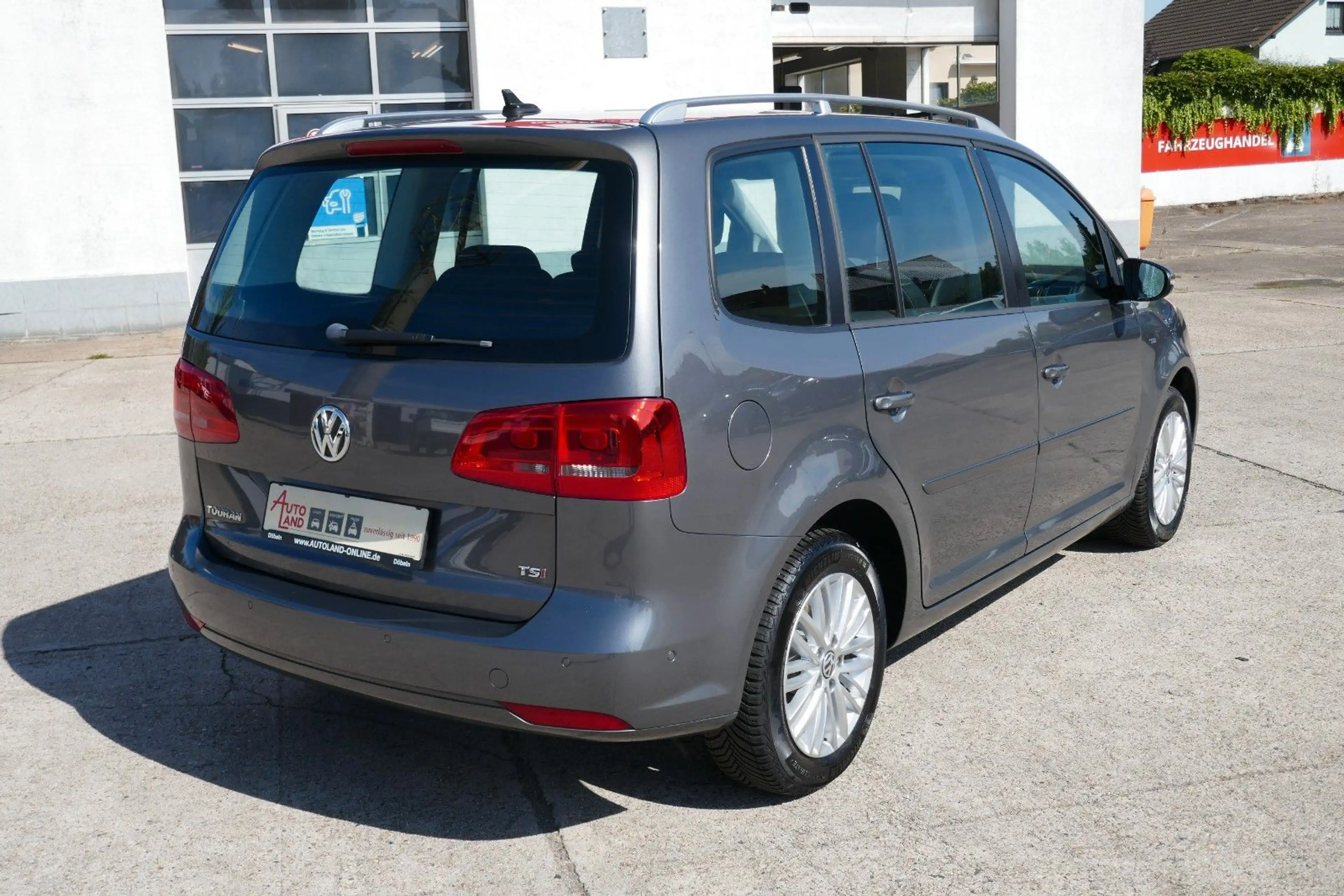 Volkswagen Touran Cup DSG/Navi/Alarm/SHZ — photo 3