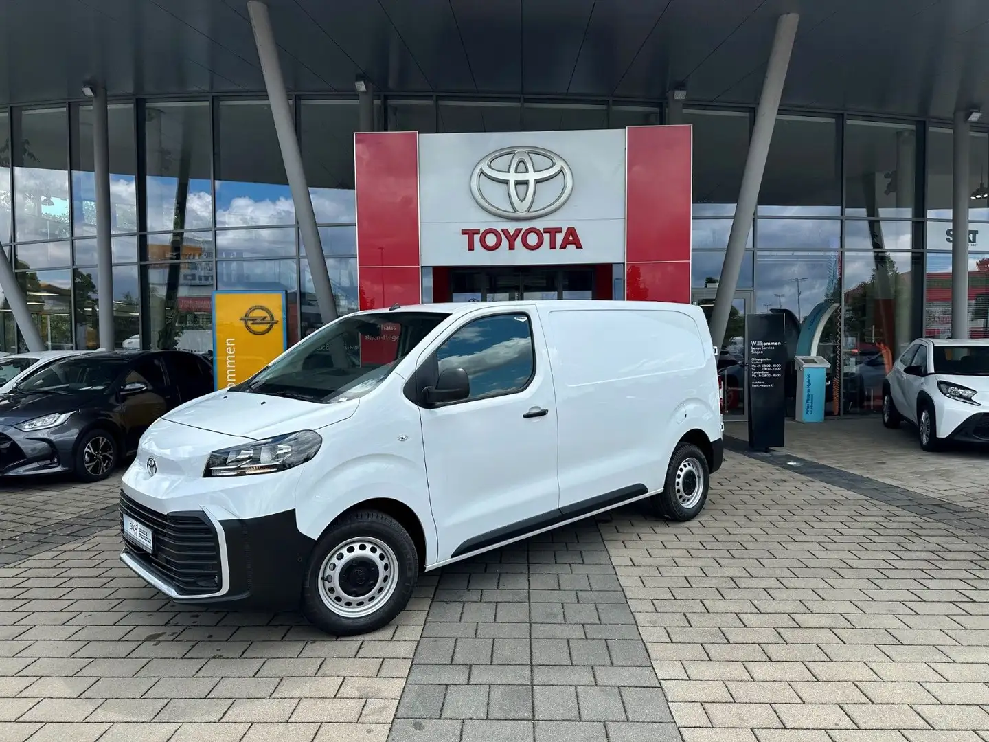 Toyota Proace L1 Kasten 2,0L D Meister (144PS), NAVI Weiß - 1