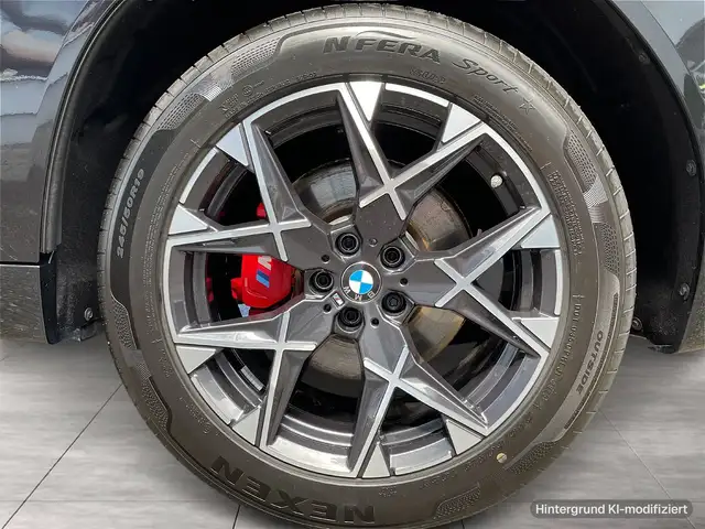 BMW X3 view 6