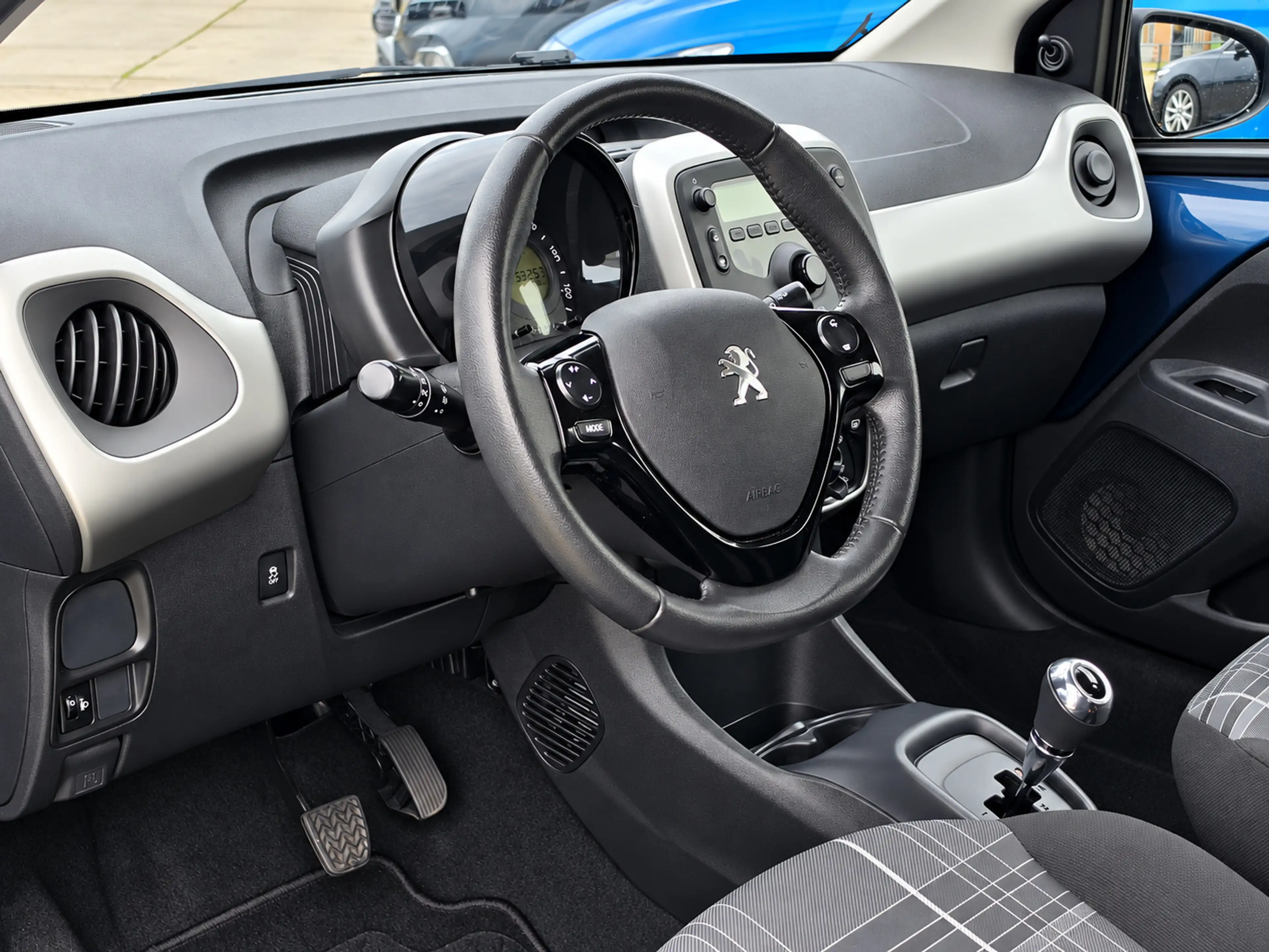 Peugeot 108 1.0 e-VTi Active | Bluetooth | Airco — photo 2