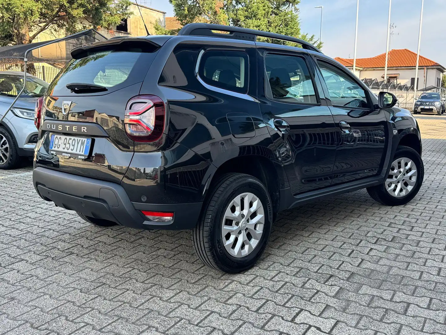 Dacia Duster 1.0 tce Comfort SL DaciaPlus Gpl 4x2 100cv Zwart - 2