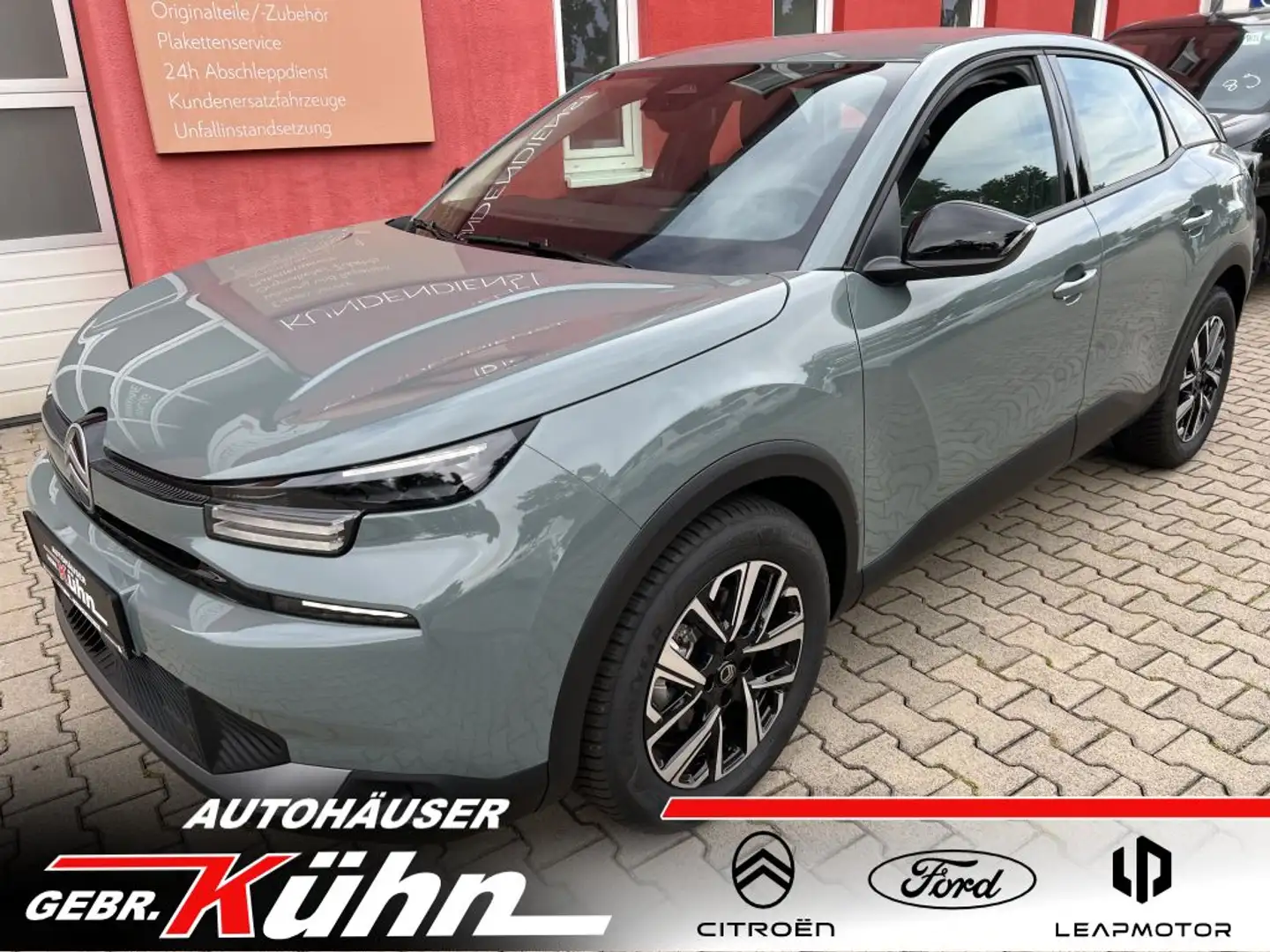 Citroen C4 PureTech 130 Stop&Start EAT8 PLUS (B) Grün - 1