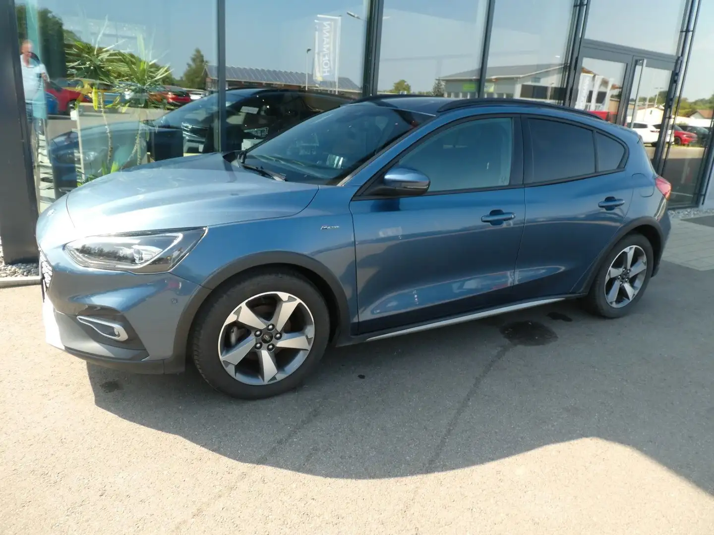 Ford Focus Lim. Active X Navi, SHZ, HUD, AHK Bleu - 2