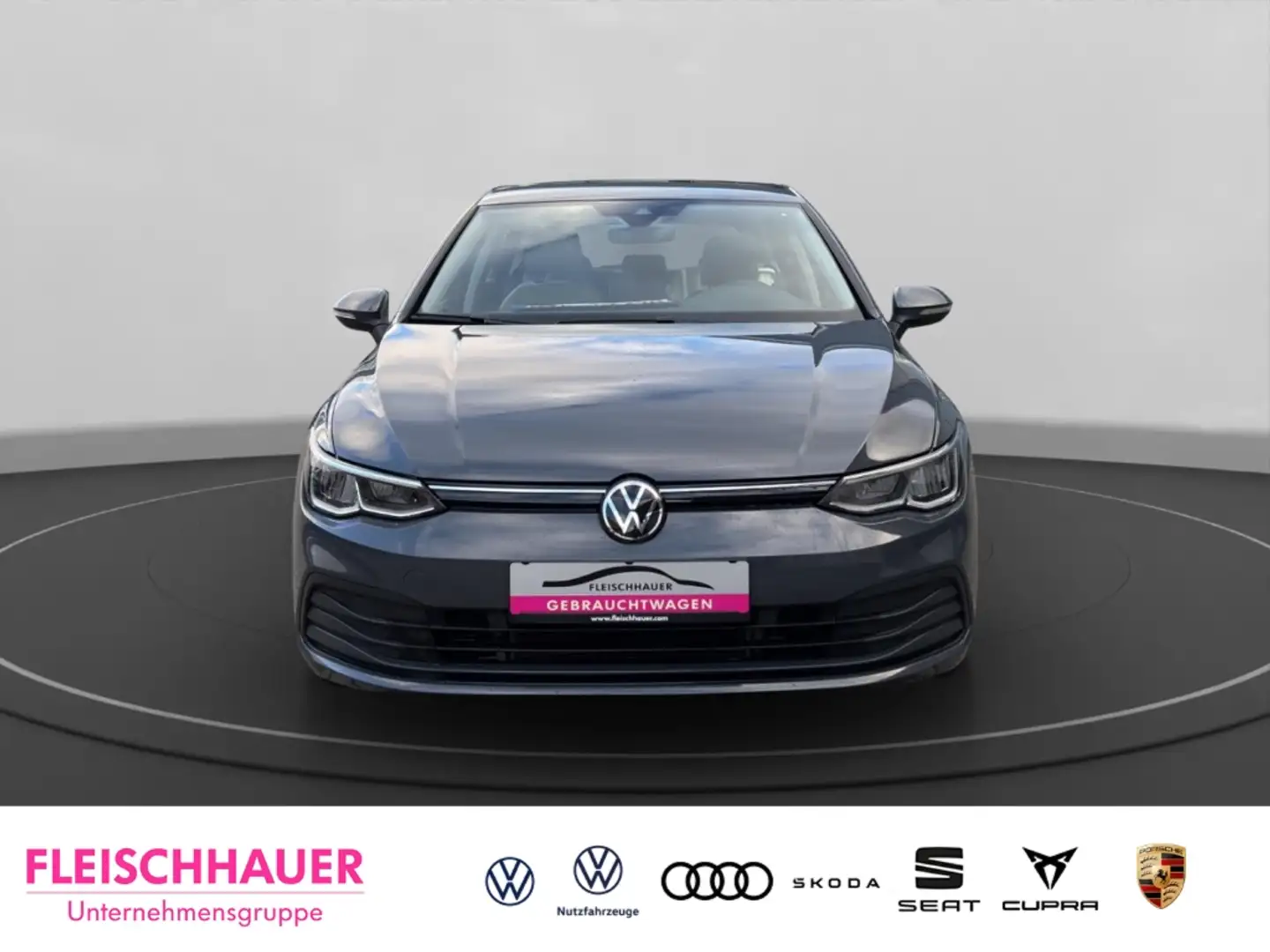 Volkswagen Golf VIII 1.0TSI Life Navi Sitzhz Lenkrad-heizbar Grau - 2