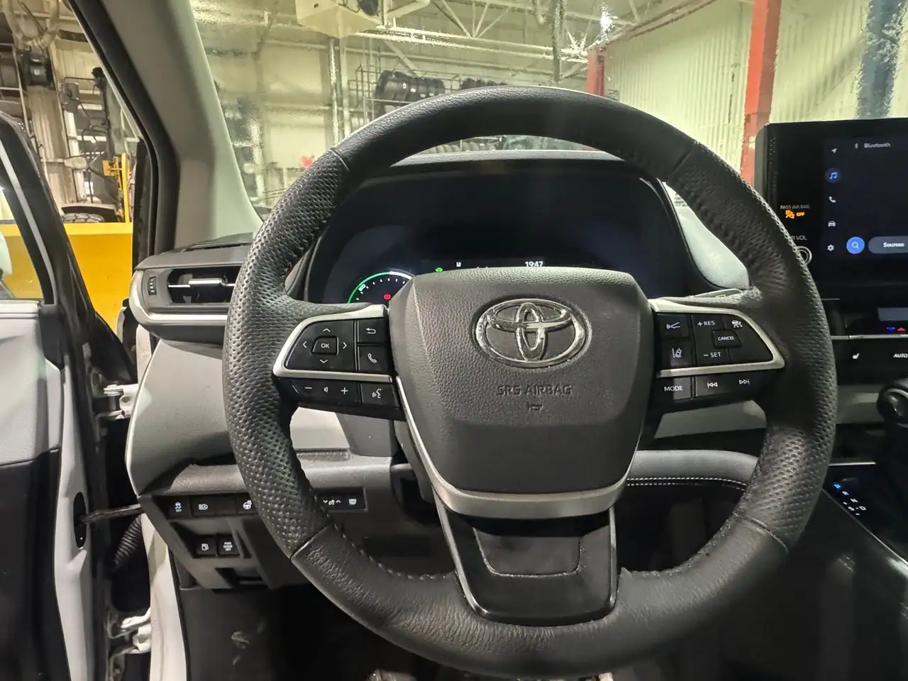 Toyota Sienna снимка Toyota Sienna