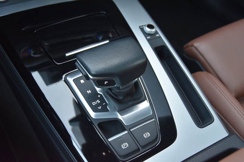 Audi Q5 Sportback 50 TFSI e S edition SQ5 Style PANODAK|TR — photo 44