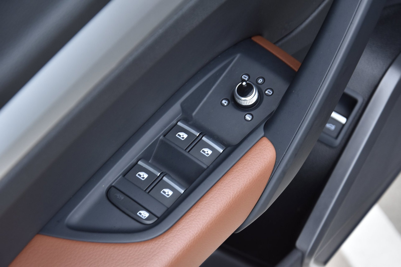 Audi Q5 Sportback 50 TFSI e S edition SQ5 Style PANODAK|TR — photo 24