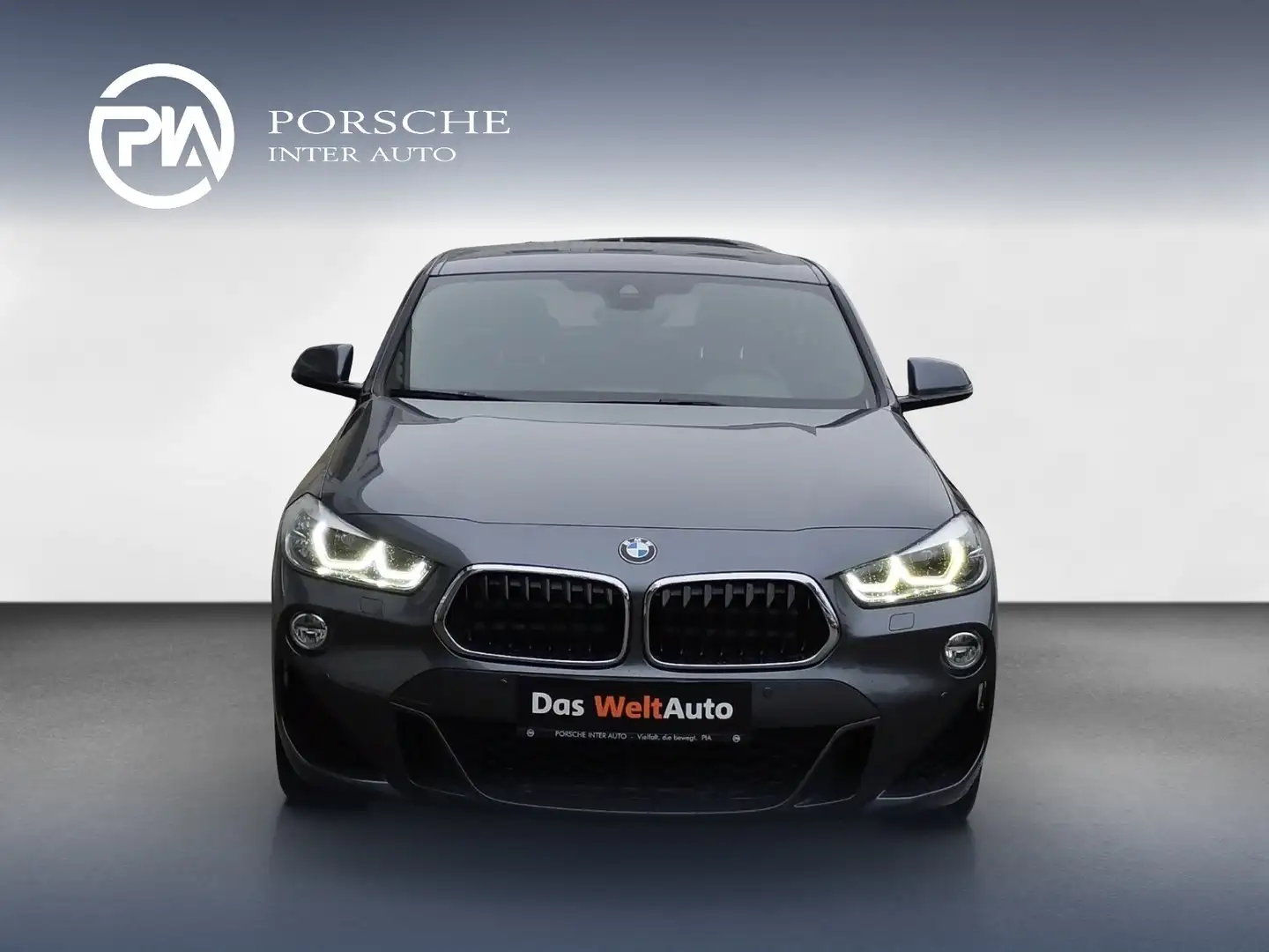 BMW X2 sDrive 18i Grau - 2